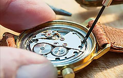 萧邦手表维修保养（如何去除爱彼手表表壳上的锈斑）